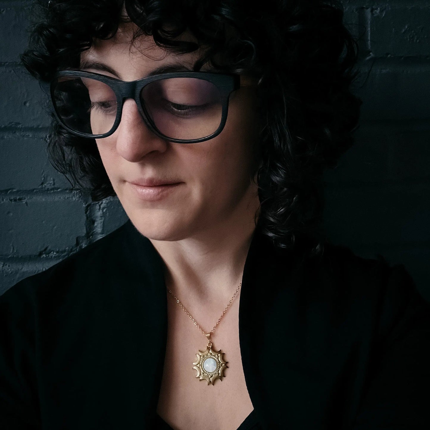 Moonspell Necklace with Moonstone Pendant 