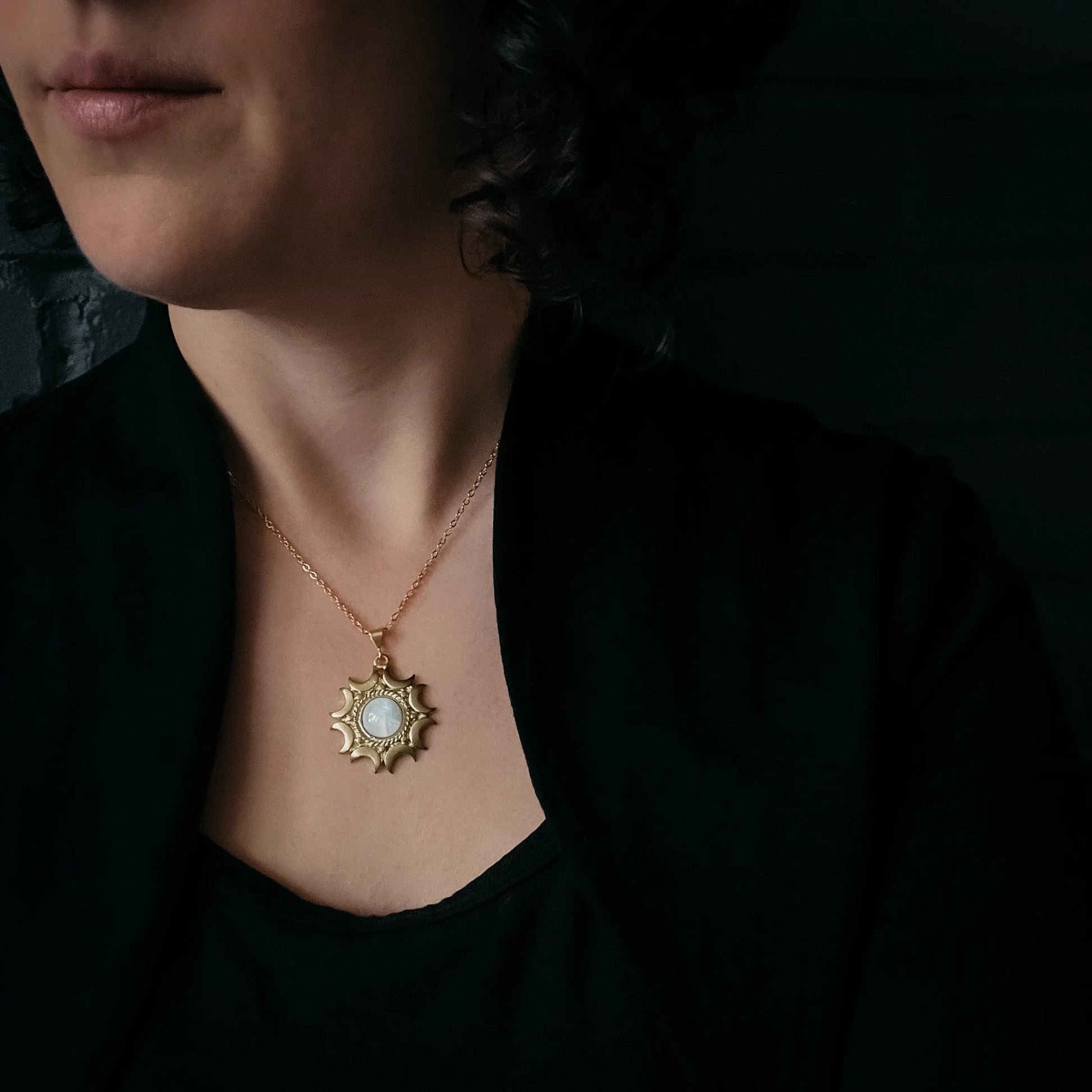 Moonspell Necklace with Moonstone Pendant 