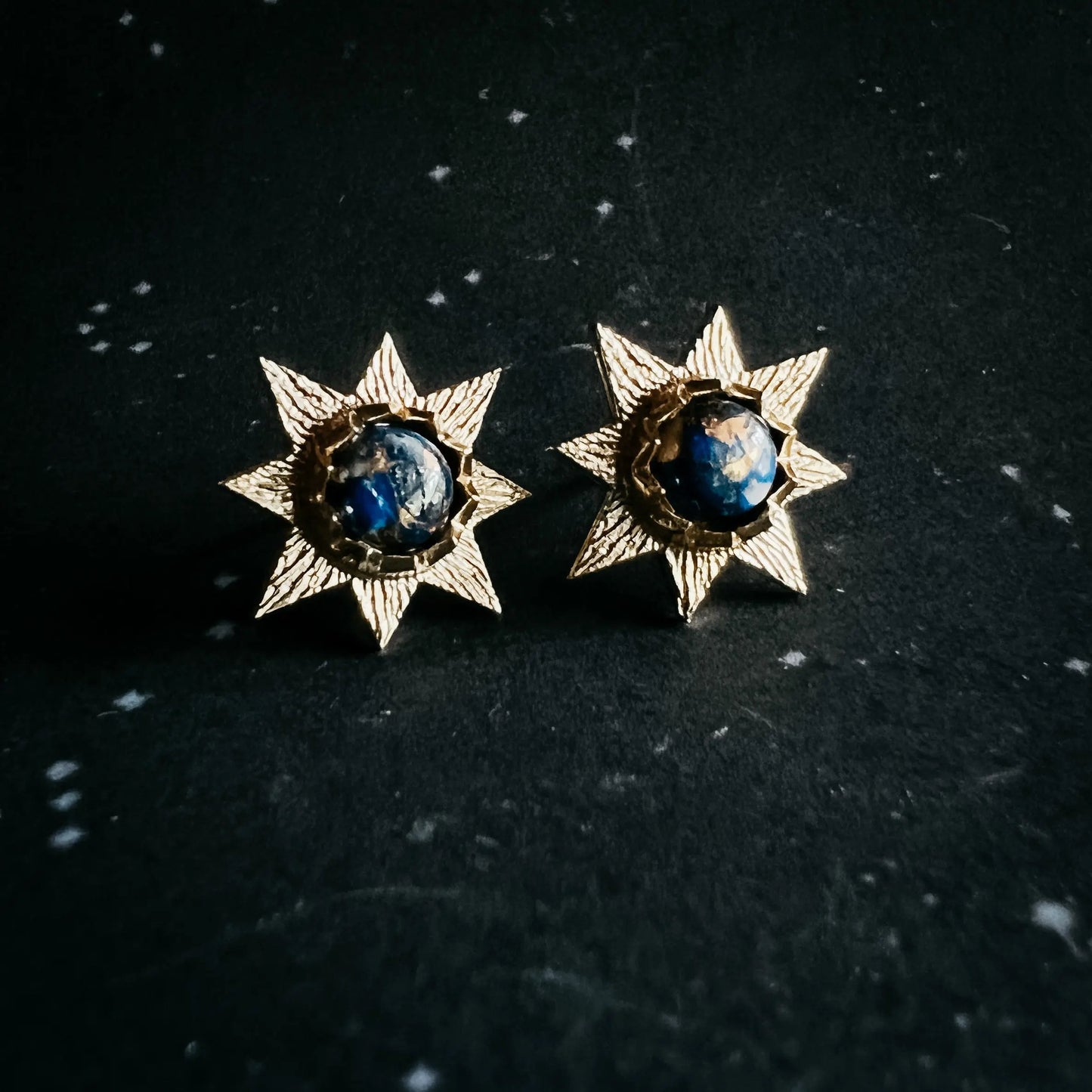 Noir Sun Stud Earrings with Lapis Lazuli 